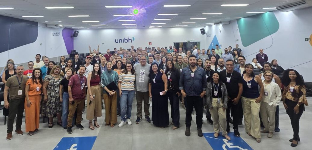 Servidores da SRE Paracatu participaram do Encontro sobre Tecnologias Pedagógicas e Inteligência Artificial realizado pela SEE/MG em Belo Horizonte